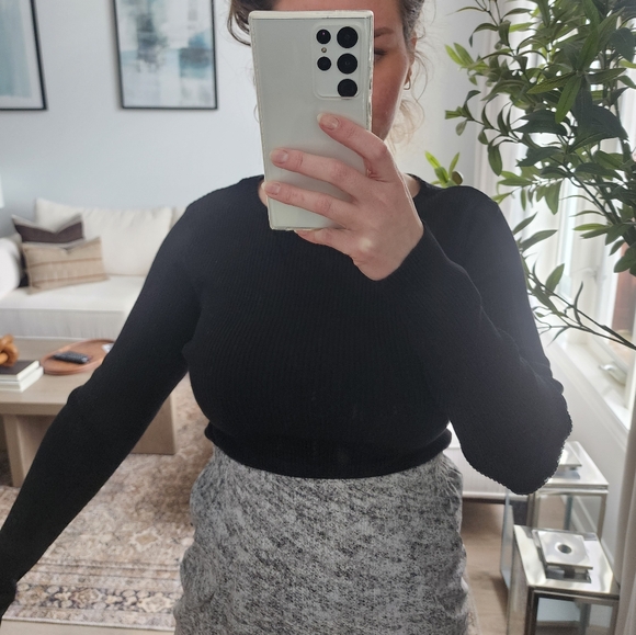 Black long sleeve - Picture 4 of 5